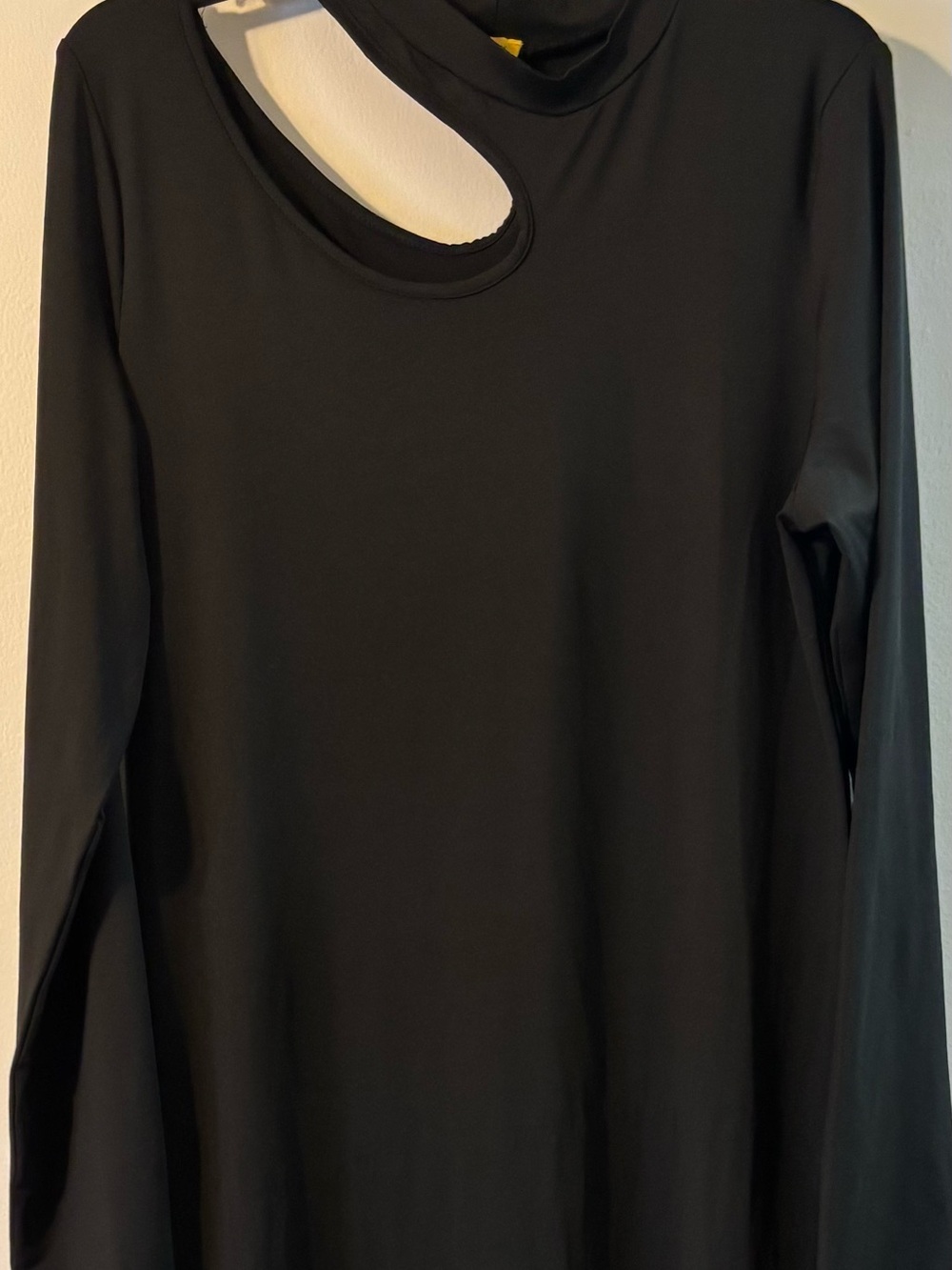 Daisy Black Long-Sleeve Midi Dress